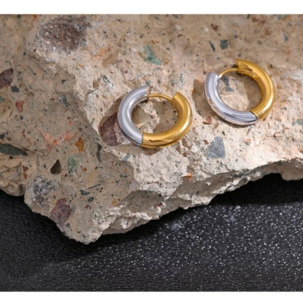 NEW 18K Gold Plated Two-Tone Silver + Gold Small Hoop Earrings - Picture 7 of 9